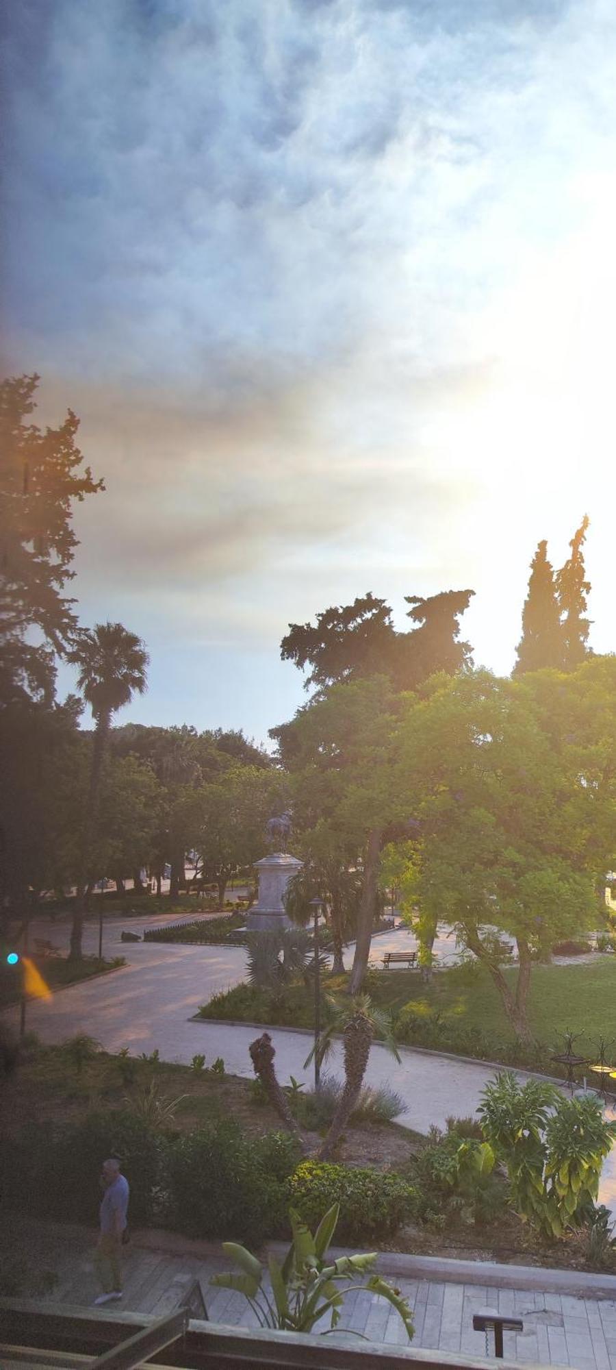 Park Apartment *
